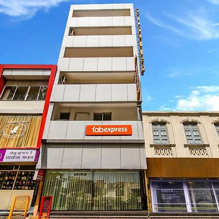 Mukesh Residency Hotel Pune Exterior foto