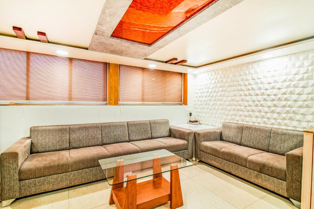 Mukesh Residency Hotel Pune Exterior foto