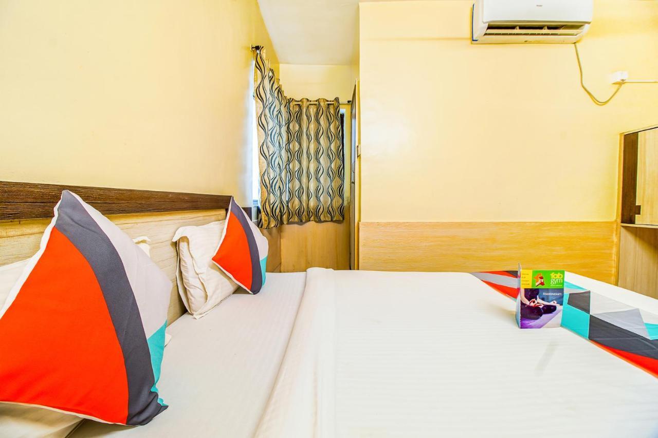 Mukesh Residency Hotel Pune Exterior foto